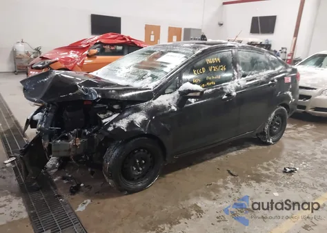 2013 Ford Fiesta Se z USA, uszkodzony, nr VIN 3FADP4BJ8DM204046